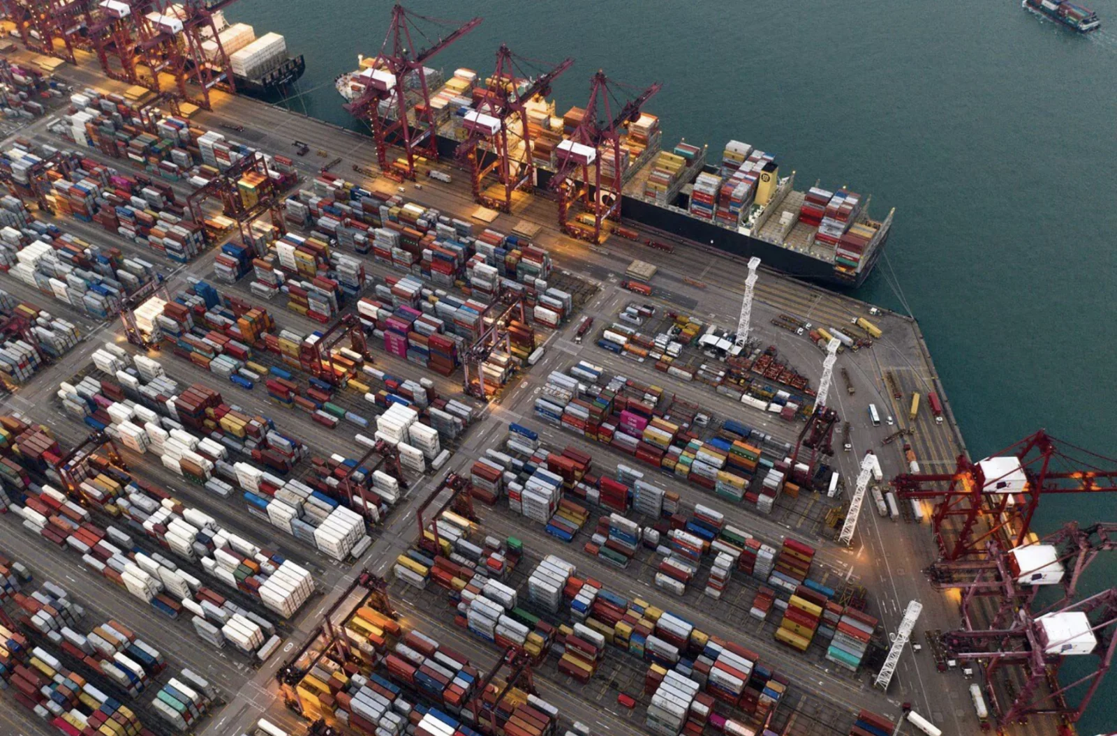 India’s Exports Target $850 Billion in FY26 Amid Strong Services Growth