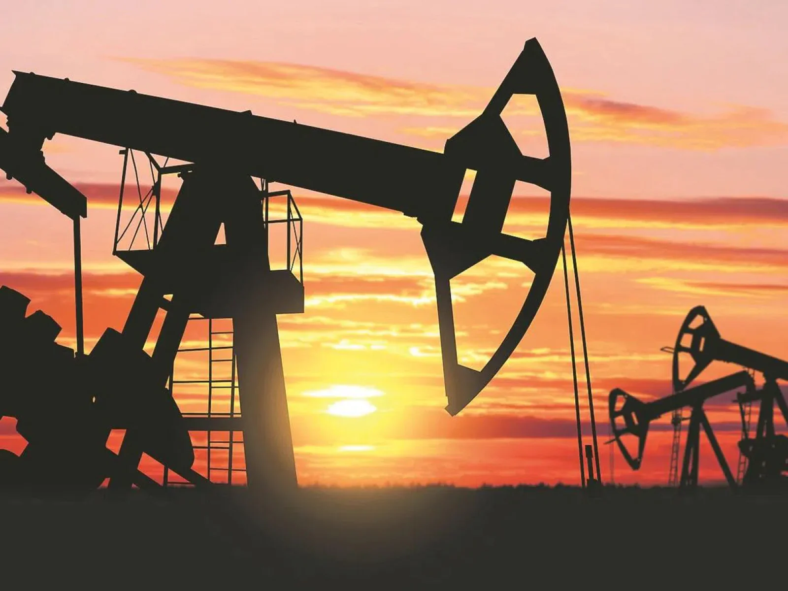 War in Iran Sends Brent Crude and West Texas Intermediate Prices Past $100