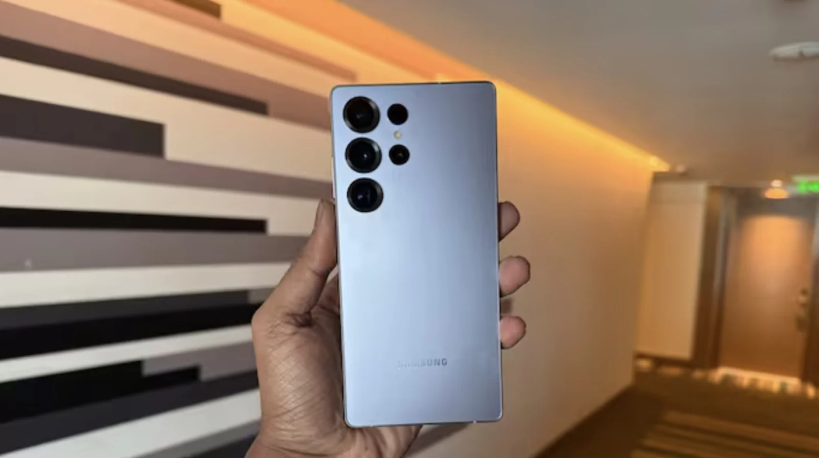 Galaxy S25 Ultra price cut surfaces online, no official announcement yet