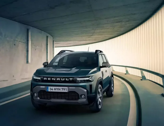 Renault Launches Renault Duster in India: Price, Features, Engine Details