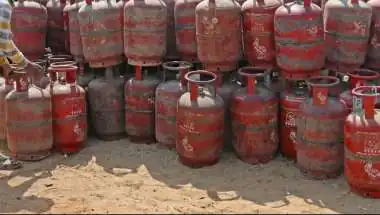 West Asia Tensions Hit India LPG Supply, Consumption Sees Sharp Decline