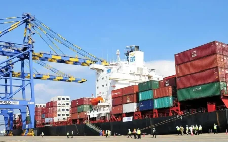 Ceasefire Uncertainty Disrupts India’s West Asia Trade, Exporters Turn to Europe and Latin America