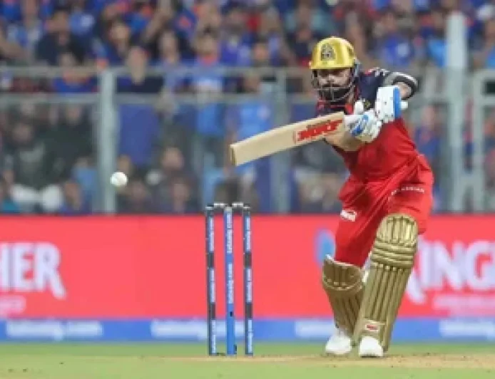 Virat Kohli Suffers Ankle Injury, Misses Fielding as Royal Challengers Bangalore Beat Mumbai Indians