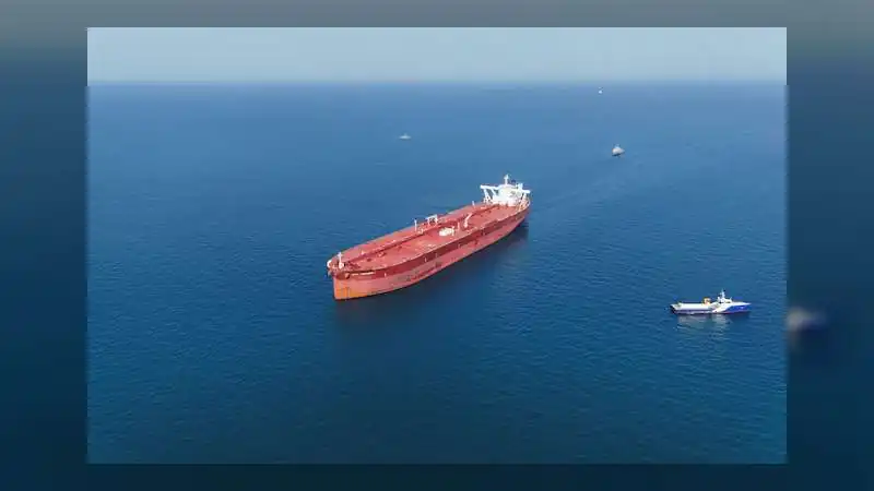 Strait of Hormuz Tensions Rise as Iran Targets Indian Vessels, India Reacts Strongly