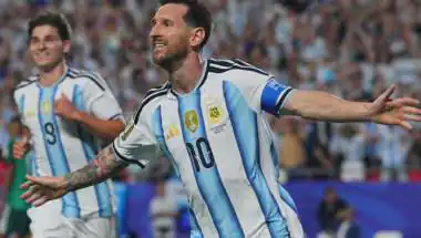 Algeria Files Official Complaint to FIFA Over Refereeing Decisions in 3-0 Defeat Against Argentina