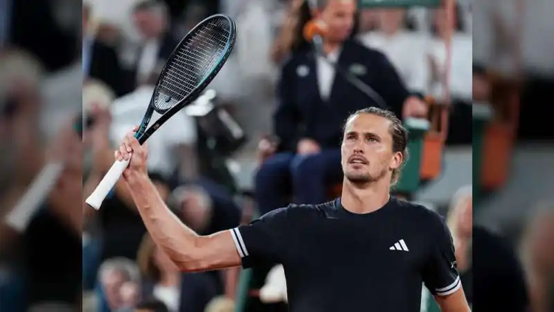 Alexander Zverev Storms Into French Open Semifinals With Dominant Comeback Win