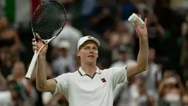 Wimbledon 2026: Jannik Sinner Reaches Fifth Straight Quarterfinal, Naomi Osaka Stuns Aryna Sabalenka