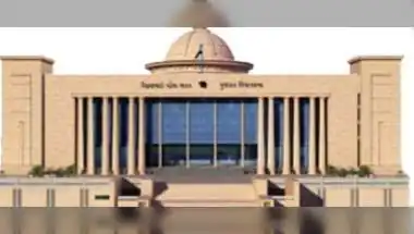 Gujarat Reshuffles 28 IAS, 13 GAS Officers