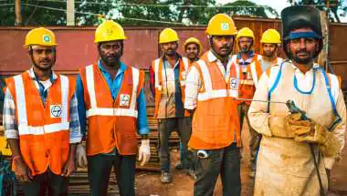 UP Digital Labour Chowk App Launched: Find Skilled Construction Workers and Jobs Without Middlemen