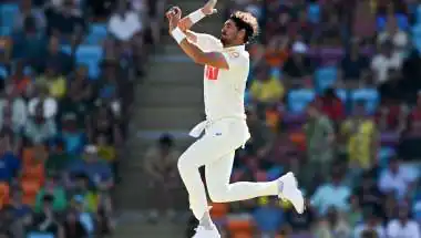 Mitchell Starc Destroys Bangladesh With 6 Wickets, Sets New Test Record With First-Ball Strike