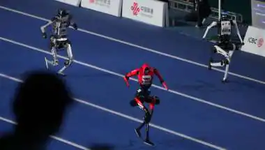 Robot Olympics Begin in Beijing: 2,000 Humanoid Robots Compete Across Multiple Sports