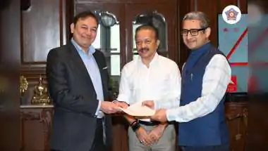 Pranav Adani Contributes Rs 15 Cr for 100 New Mumbai Police Cars