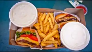 FSSAI Proposes Red Warning Labels on High Sugar, Salt, Fat Foods