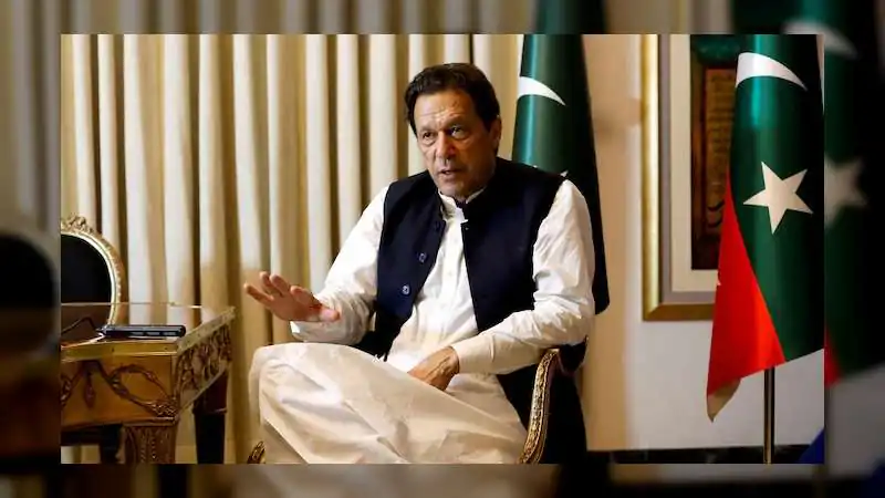 Imran Khan’s Health Concerns: 21 Former Cricket Captains Appeal to Pakistan PM Shehbaz Sharif