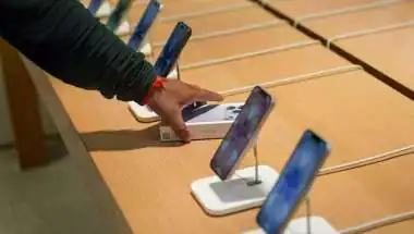 Smartphone Screen Protectors to Come Under BIS Norms From April 2027: New Safety Rules Explained