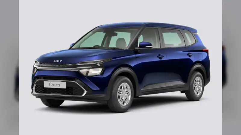 Kia Carens CNG and Carens Clavis CNG: Variants, Engine Specs, Boot Space and Expected Mileage