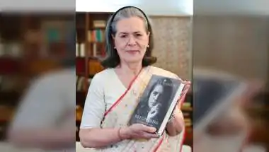Sonia Gandhi’s First Instagram Post in Hindi Gets 68K+ Likes