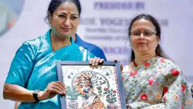 CM Rekha Gupta Opens New Block at Daulat Ram College