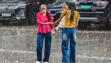 Delhi Rain Forecast Till Nov 1: Cyclone Arnab, AQI Poor