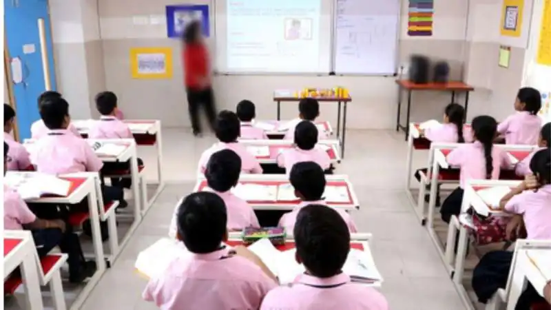 UP's 'Learning by Doing' Push: ₹40,000 Each for 586 PM SHRI Schools