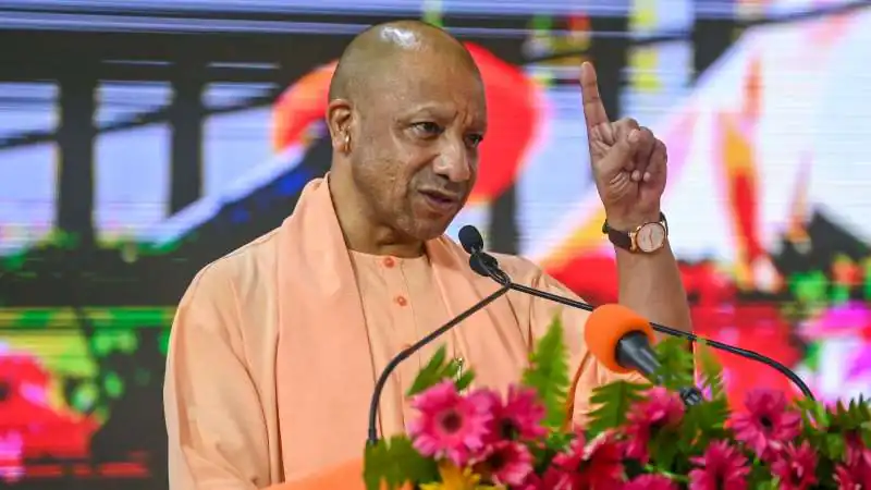 UP Shiksha Mitras Get ₹18,000 Honorarium; ₹460 Crore Released