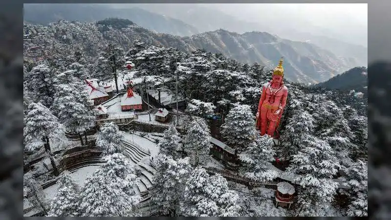 Western Disturbance Brings Snowfall to Kashmir and Himachal, Rain Disrupts Haryana Harvest