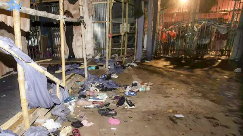Kolkata Durga Puja Pandal Stampede: 17 Dead, 25 Injured at Chorbagan